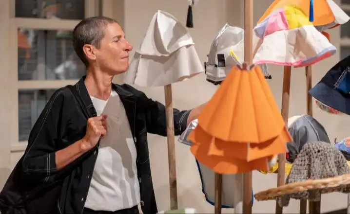 Image from 99 Hats album